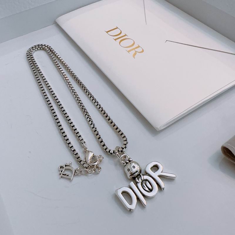 Dior Necklace 05lyr279 (8)